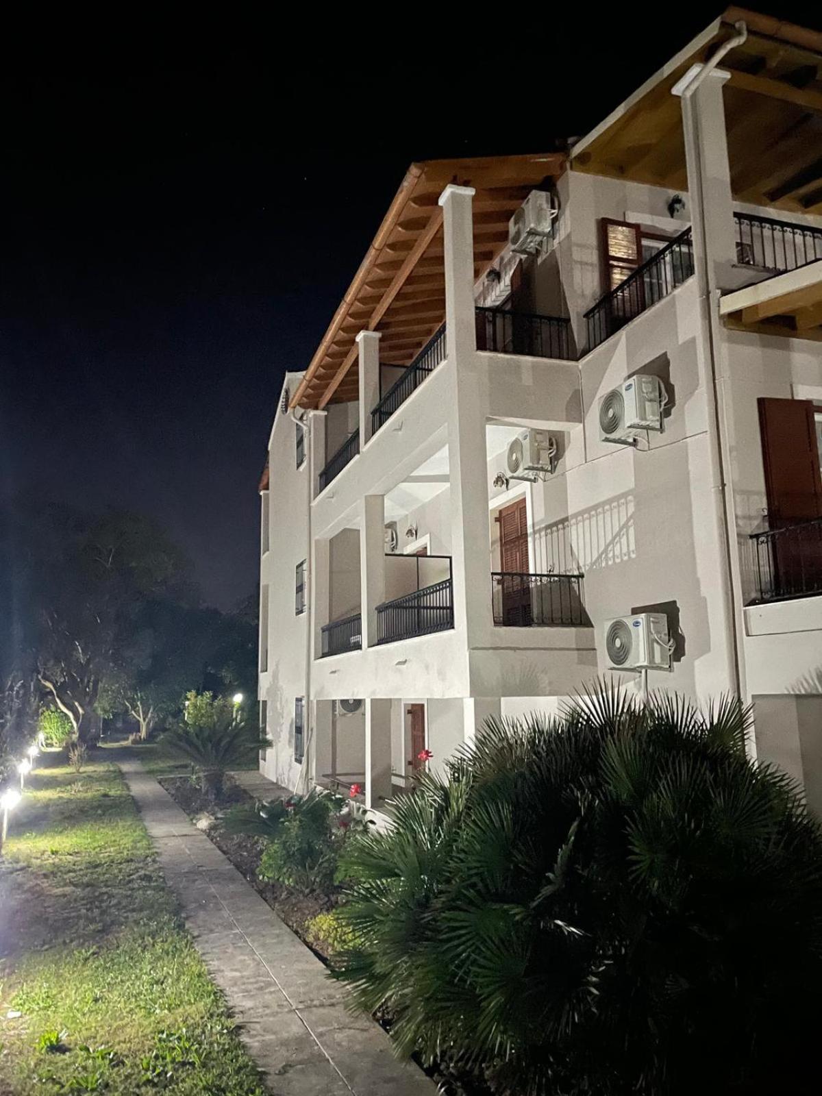 Casa Alema Verde Ypsos Exteriör bild